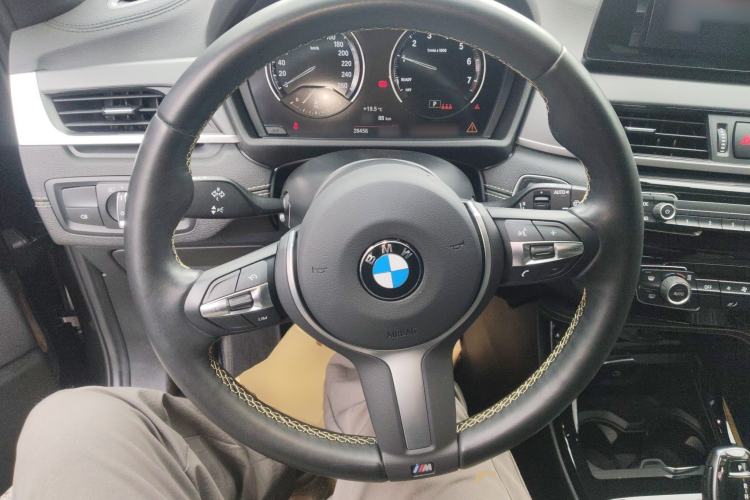 Used BMW X2 2023 xDrive 25i Shining Edition
