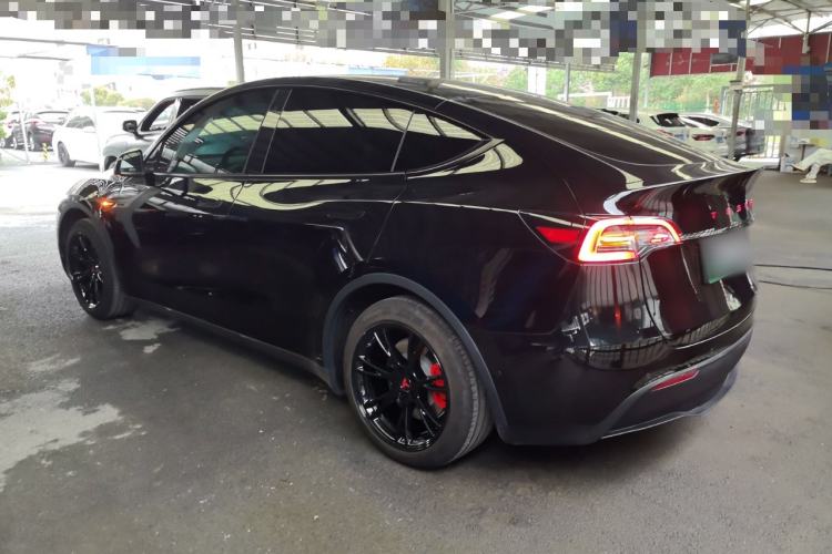 Used Tesla Model Y 2023 Rear-Wheel-Drive Version