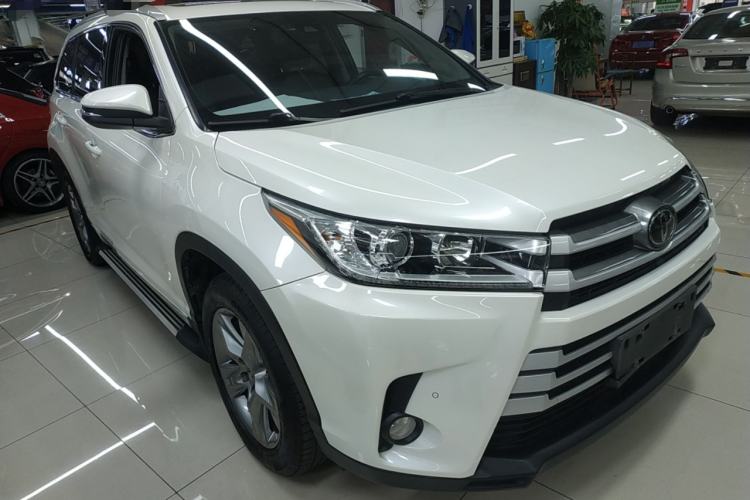 Used Toyota Highlander 2018 2.0T Two-Wheel Drive Luxury Edition 7 Seats China VI Standard
