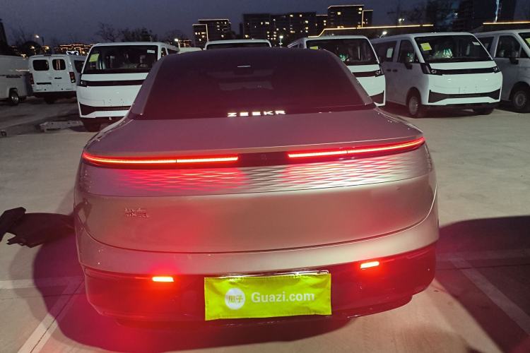 Used Zeekr 007 2024 Rear-Drive Enhanced Version 75 kWh Rear