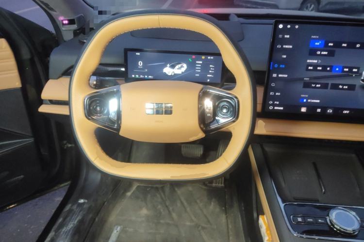 Used Geely Galaxy 8 2025 130km EM-i Flagship Edition Steering Wheel