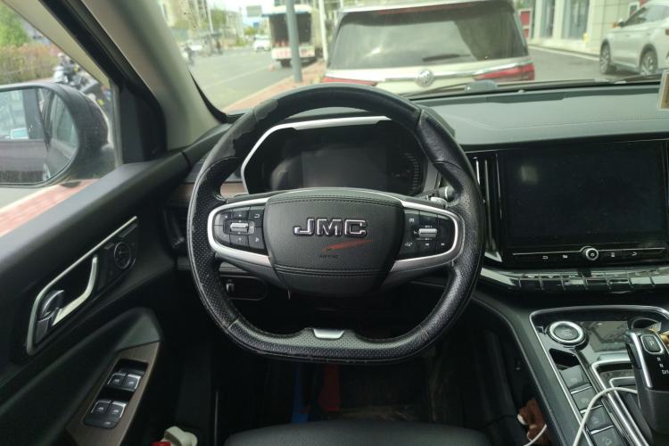 Used JMC Yuhu 9 2019 2.0T Automatic Gasoline Two-Wheel Drive Comfort Edition
