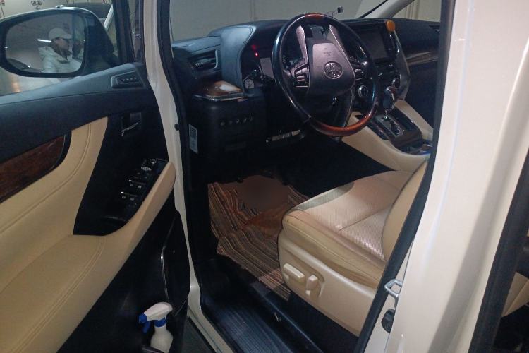 Used Toyota Alphard 2015 3.5L Luxury Edition
