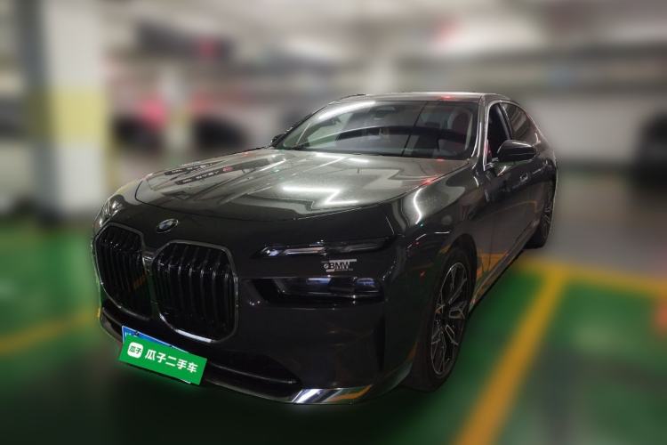 Used BMW 7 Series 2023 735Li Luxury Package