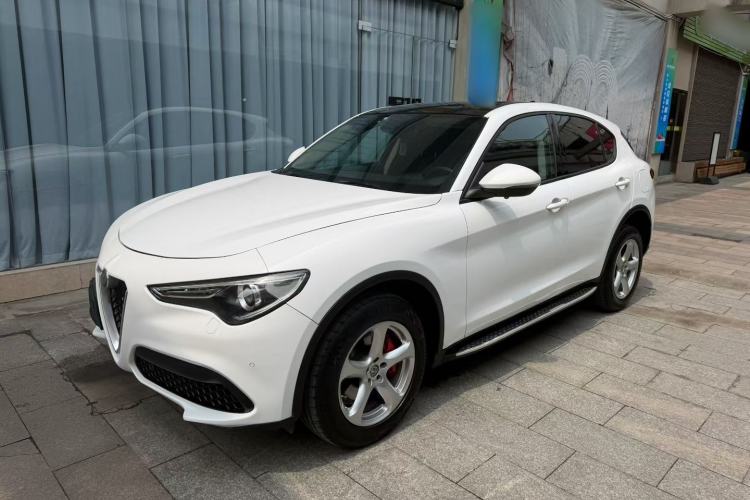 Used Alfa Romeo Stelvio 2017 2.0T 200HP Elite Edition
