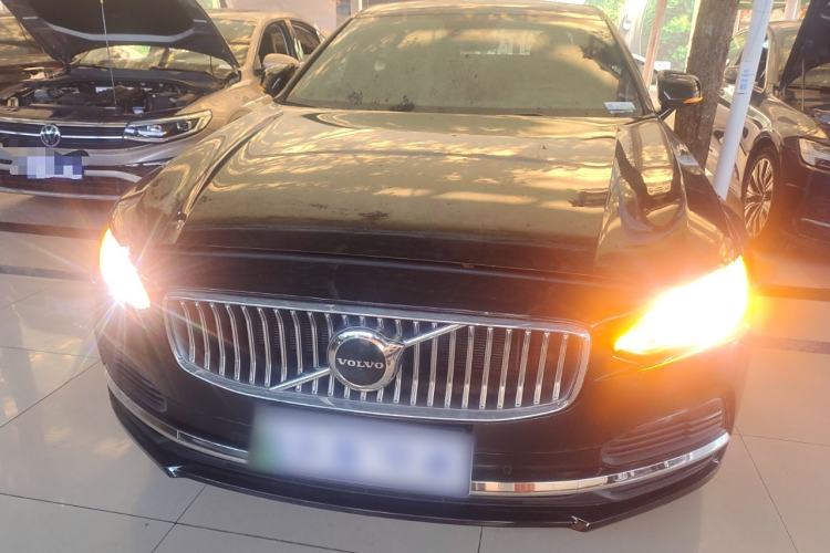 Used Volvo S90 New Energy 2022 T8 eDrive Hybrid Luxury Edition