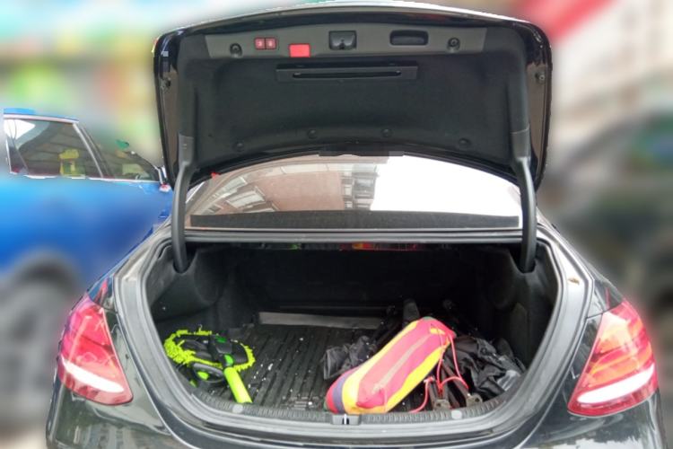 Used Mercedes-Benz E-Class 2018 Restyled E 300 L Sporty and Stylish Edition Trunk