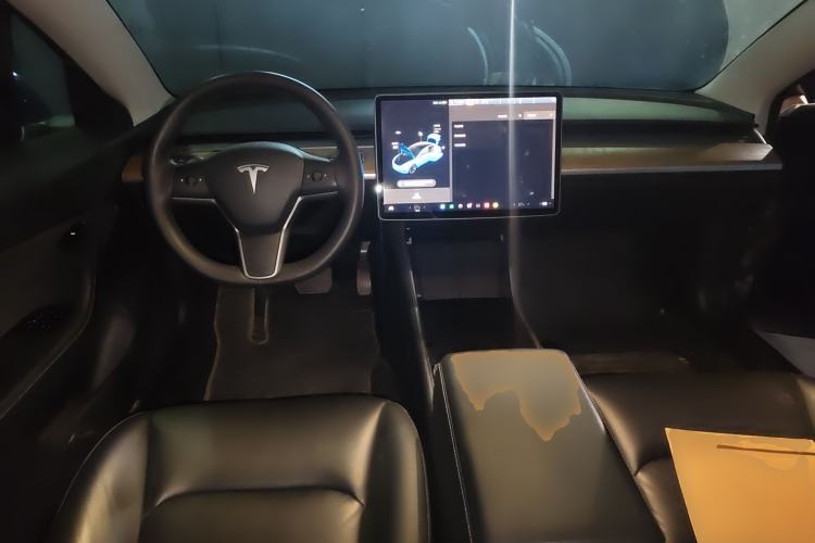 Used Tesla Model 3 2020 Revised Version Standard Range Rear-Wheel Drive – Upgraded Edition Center Console
