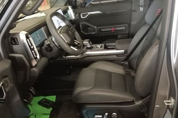 Used JETOUR Traveler 2023 2.0T All-Wheel Drive CrossPRO+
