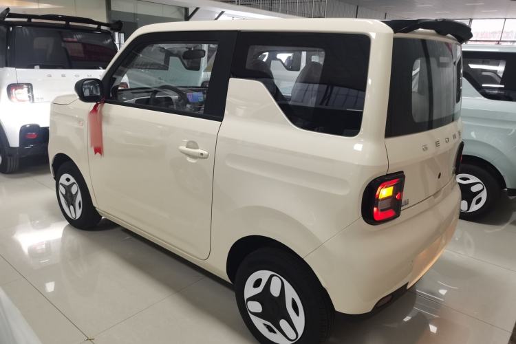 Used Geely Galaxy Panda 2025 210 km – Yuanqi Bear
