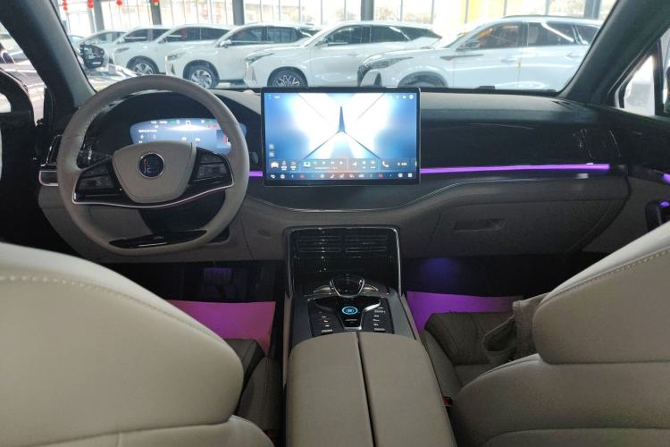 Used BYD Tang New Energy 2025 DM-i 115KM Cloud Ride Flagship Model
