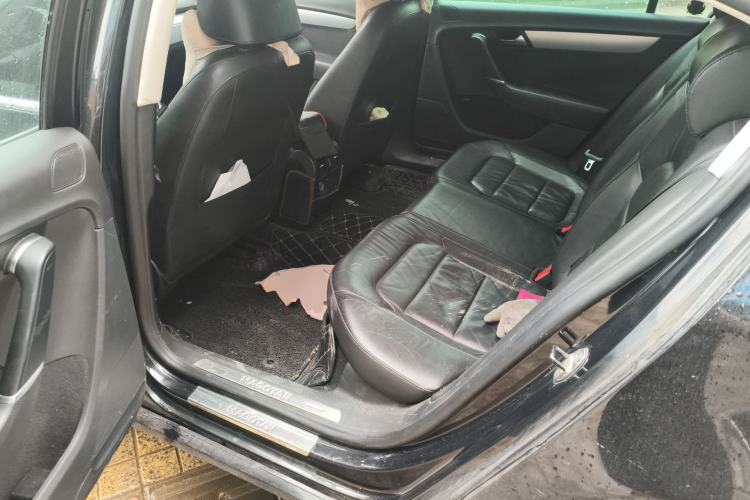 Used Volkswagen Magotan 2015 1.8TSI Comfort Model Left Rear Seat