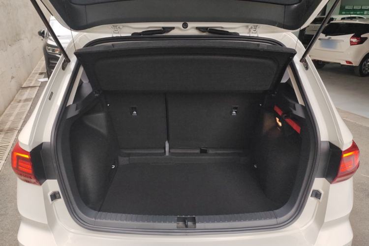 Used Volkswagen Tharu 2022 280TSI Two-Wheel-Drive Luxury Edition