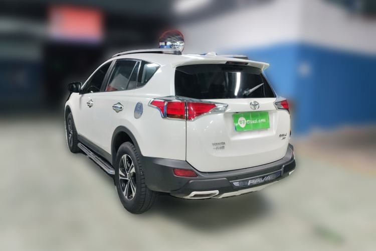 Used Toyota RAV4 2015 2.0L CVT 4x4 Trend Edition
