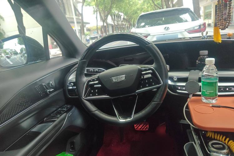 Used Cadillac LYRIQ 2022 Rear-Drive Long-Range Luxury Edition