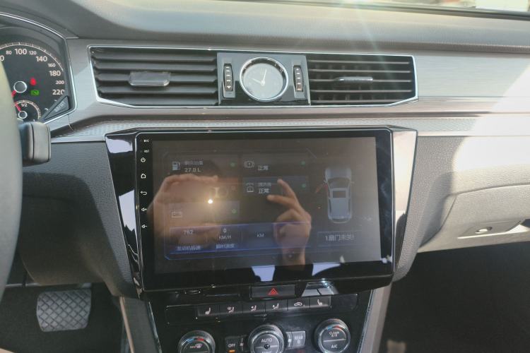 Used Volkswagen Passat 2017 330TSI DSG Luxury Edition
