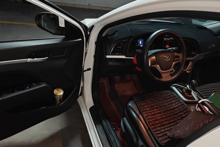 Used Hyundai Elantra (6th Generation / Lingdong) 2016 1.6L Manual ZhiXuan·Youth Edition Driver Seat