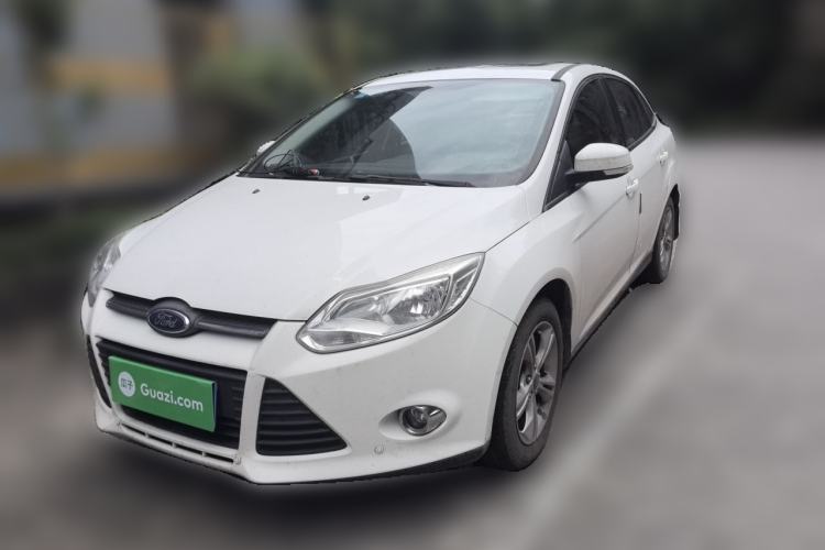 Used Ford Focus 2012 Sedan 1.6L Manual Fashion Edition Guazi used car, China used car export, Used car for sale, Used Ford cars, Cheapest cars for sale