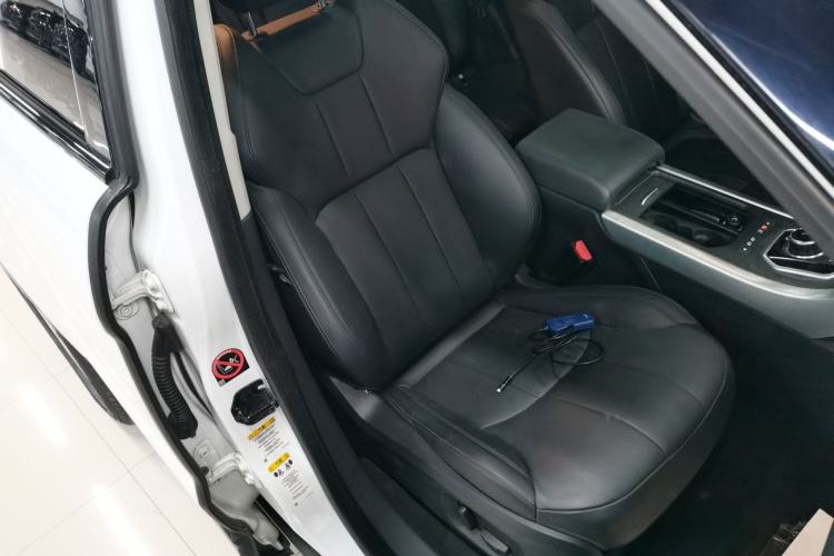 Used Land Rover Range Rover Evoque 2018 240PS PURE Style Edition
