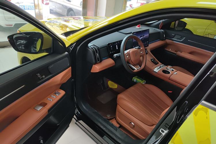 Used JETOUR Shanhai L7 Plus 2025 Model 220km Flagship 7-seater
