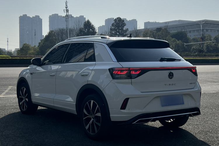 Used Volkswagen T-ROC 2024 300TSI DSG Two-Wheel-Drive Chen Guang Edition
