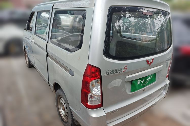 Used Wuling Rongguang 2014 1.5L S Base Version
