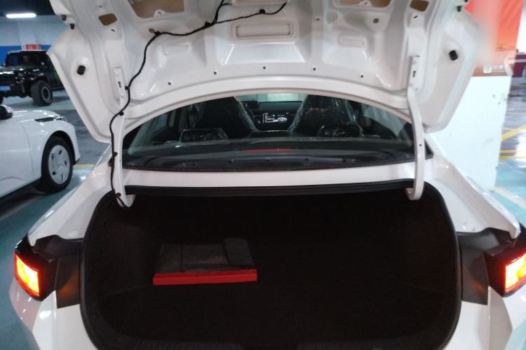 Used CHANGAN OSHAN 520 2025 Standard Edition Trunk