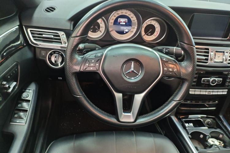 Used Mercedes-Benz E-Class 2015 E 260 L Sport & Fashion Model