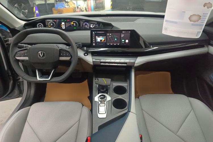 Used Changan UNI-V iDD 2023 Zhidian iDD 1.5T 113km Smart & Fun Version (Rapid Edition)