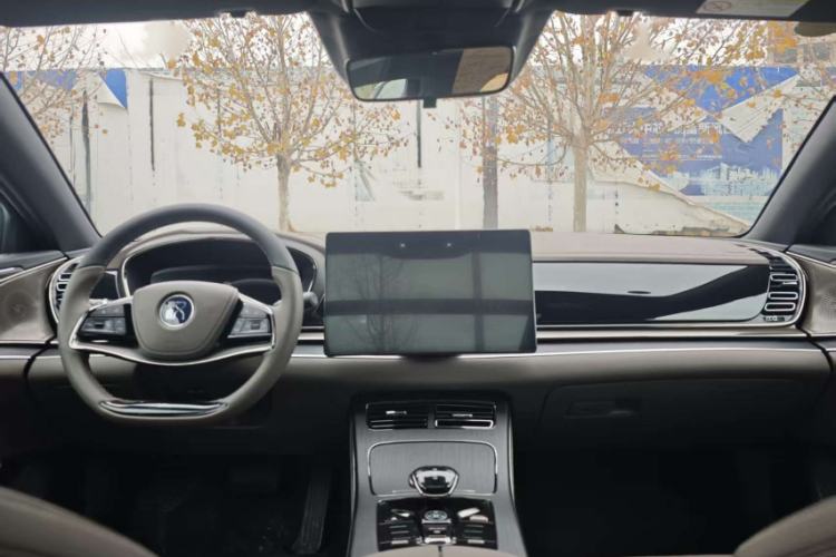 Used BYD Han 2023 DM-i Champion Edition 121KM Prestige Model
