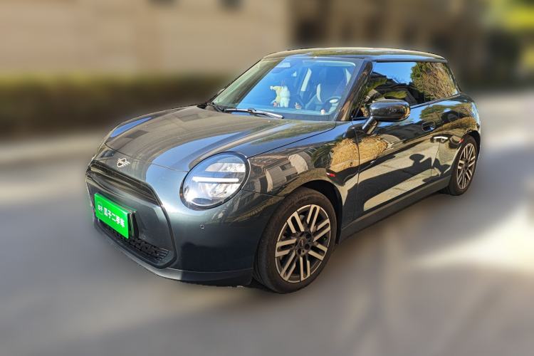 Used MINI Electric COOPER 2024 456km COOPER E Classic Edition