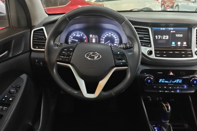 Used Hyundai Tucson 2015 1.6T Dual-Clutch Two-Wheel-Drive Smart Model