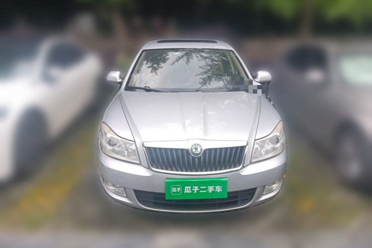 Used Skoda Octavia 2013 1.6L Manual Yijun Edition Front
