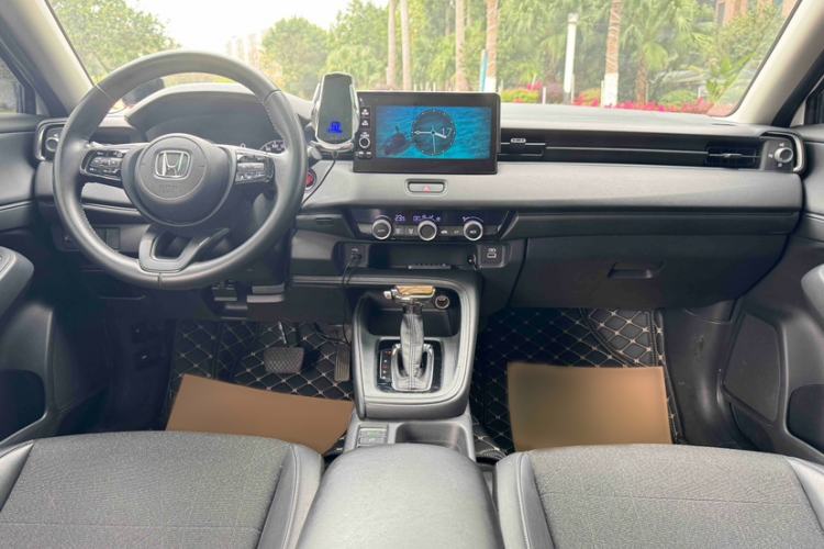 Used Honda Vezel 2023 1.5L CVT Pioneer Edition Interior 7