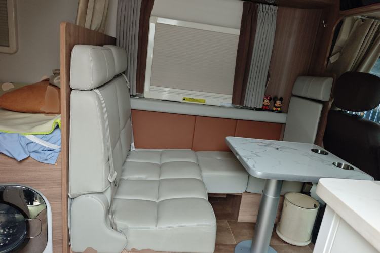 Used SAIC MAXUS V100 RV 2022 2.0T Life Home V100 Mountain Retreat Long Bed
