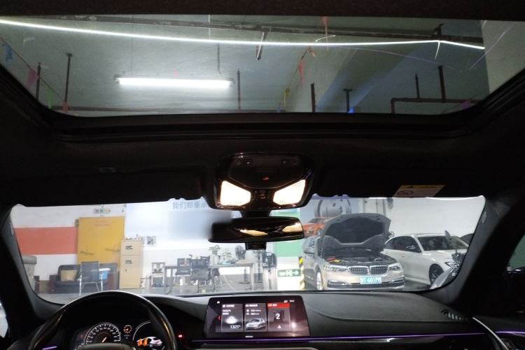 Used BMW 5 Series 2018 Restyled 530Li Leading Edition M Sport Package
