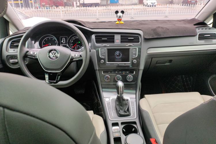 Used Volkswagen Golf 2017 230TSI Automatic Luxury Million-Vehicle Commemorative Edition