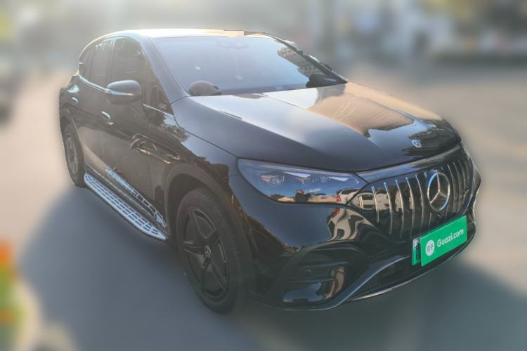 Used Mercedes-Benz EQE SUV 2023 500 4MATIC Special Edition Front Right 45 Deg