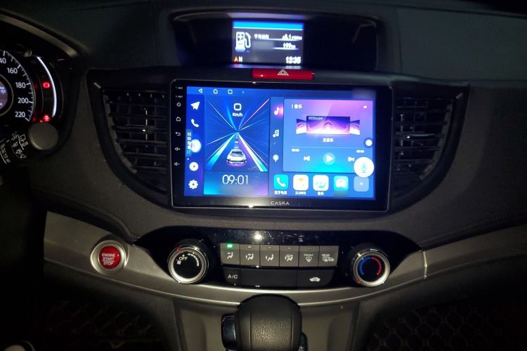 Used Honda CR-V 2015 2.0L two-wheel drive Fashion Edition Audio And AC Panel