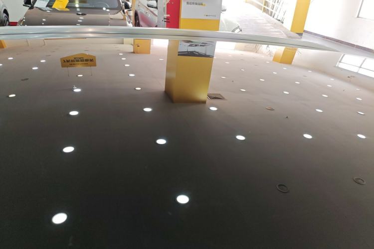 Used Zeekr 7X 2025 100 kWh Long-Range Rear-Wheel Drive with Intelligent Driving Features
