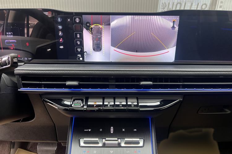 Used Lincoln Corsair 2024 1.5T Two-Wheel Drive Deluxe Hybrid Version Interior 4