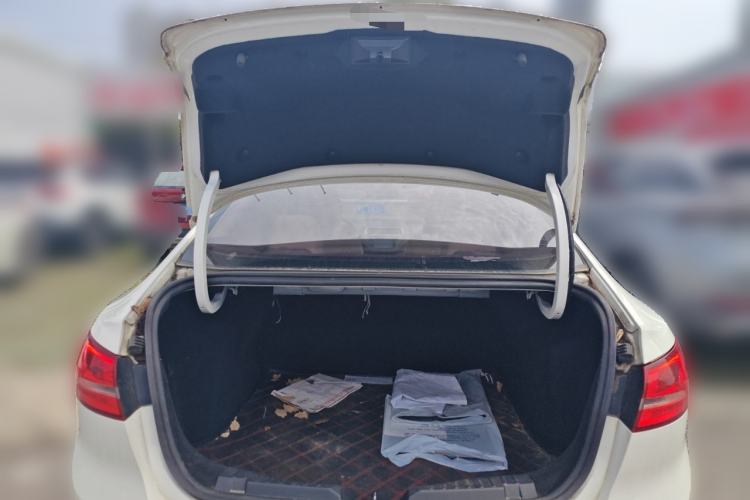 Used Ford Escort 2015 1.5L Automatic Comfort Edition Trunk