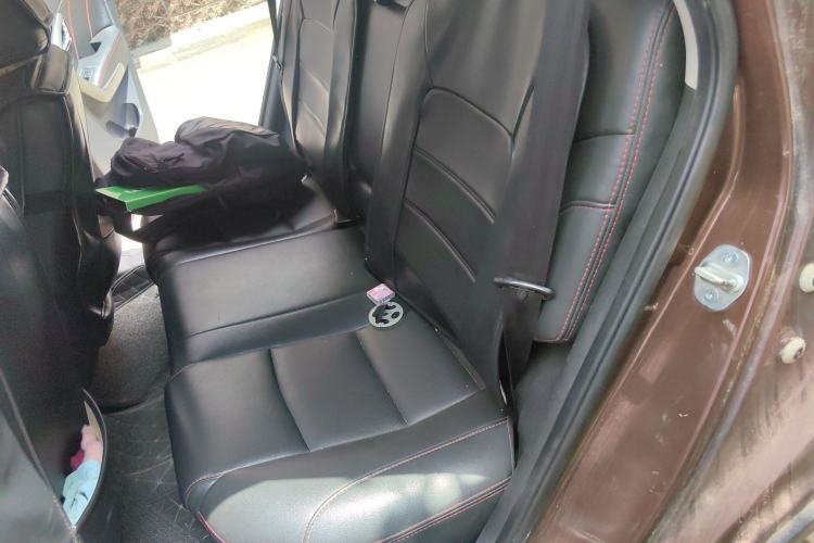 Used Huatai Santa Fe 2016 1.5T Gasoline Manual Two-Wheel Drive Smart Enjoyment i3 Model
