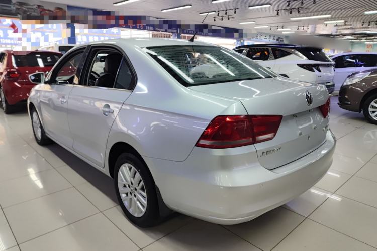 Used Volkswagen Santana 2013 1.6L Manual Luxury Edition