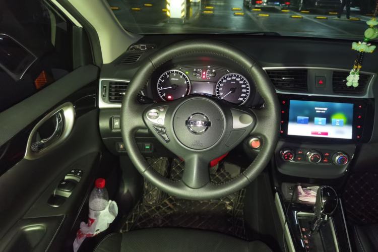 Used Nissan Sylphy 2019 1.6XV CVT Smart Connect Luxury Edition China V Standard Steering Wheel