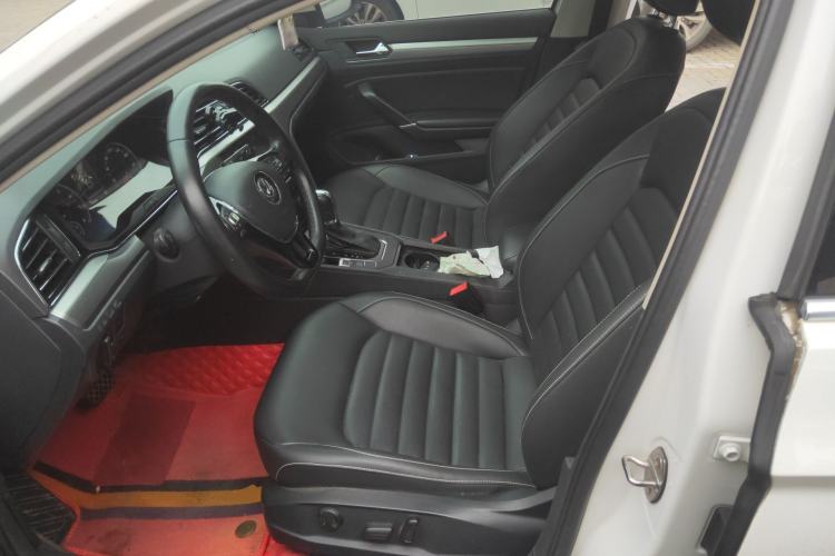 Used Volkswagen Lamando 2019 280TSI DSG Comfort Edition China VI standard Left Front Seat