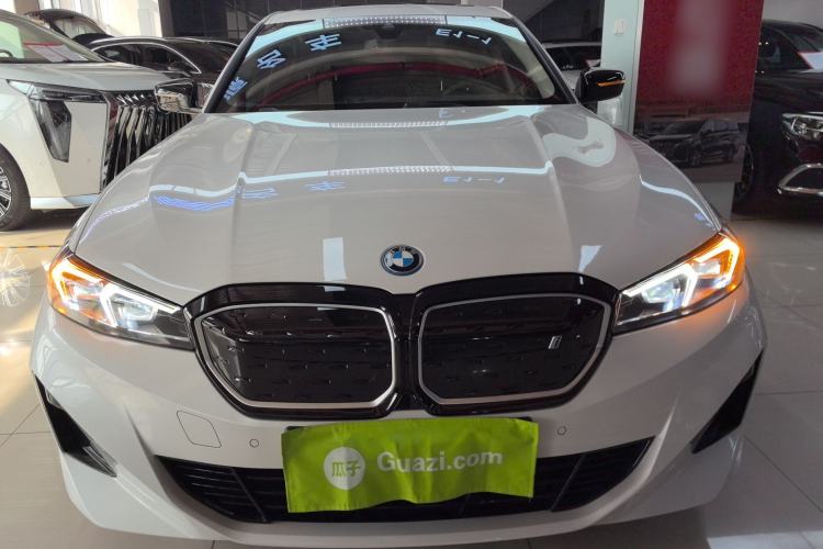 Used BMW i3 2023 eDrive 40 L Midnight Sports Package
