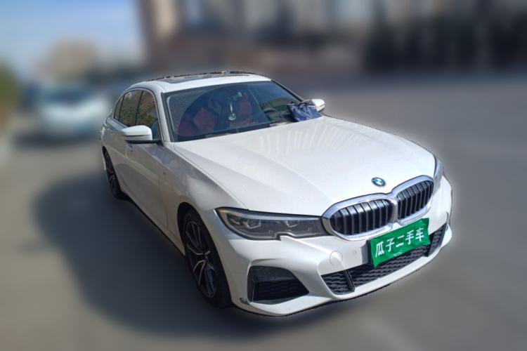 Used BMW 3 Series 2021 Second Facelift 320Li M Sport Package Front Right 45 Deg