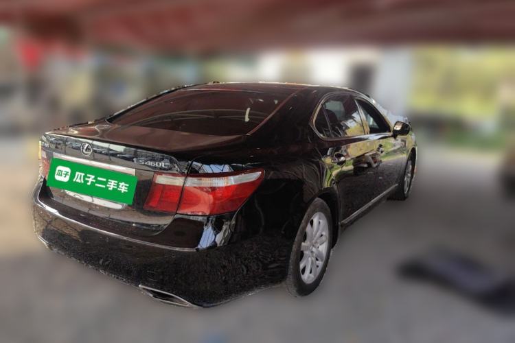 Used Lexus LS  Rear Right 45 Deg