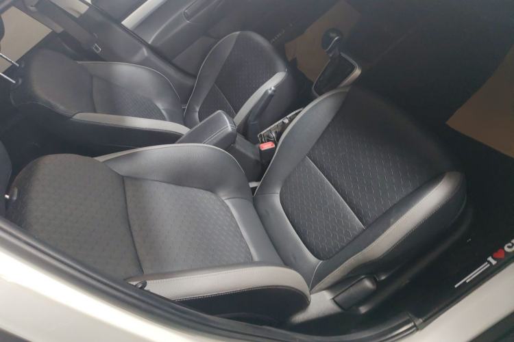 Used Kia kx1 Stonic 2019 1.4L Automatic Fun Edition China V Standard Right Front Seat